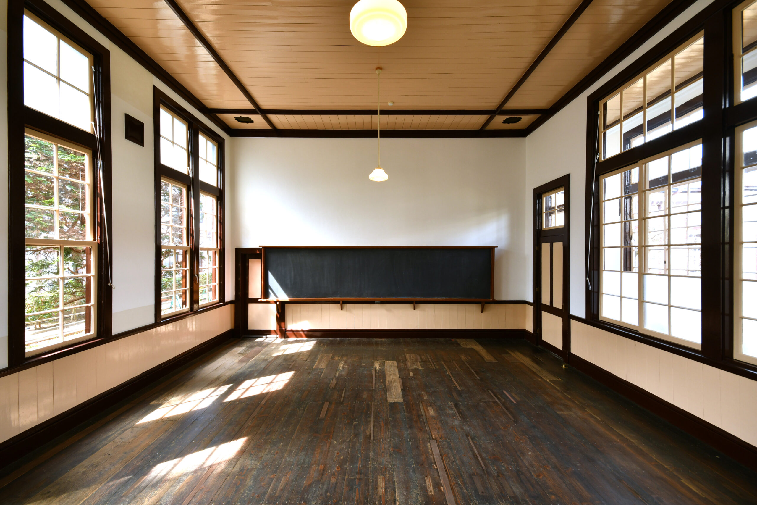 旧土浦中学校本館